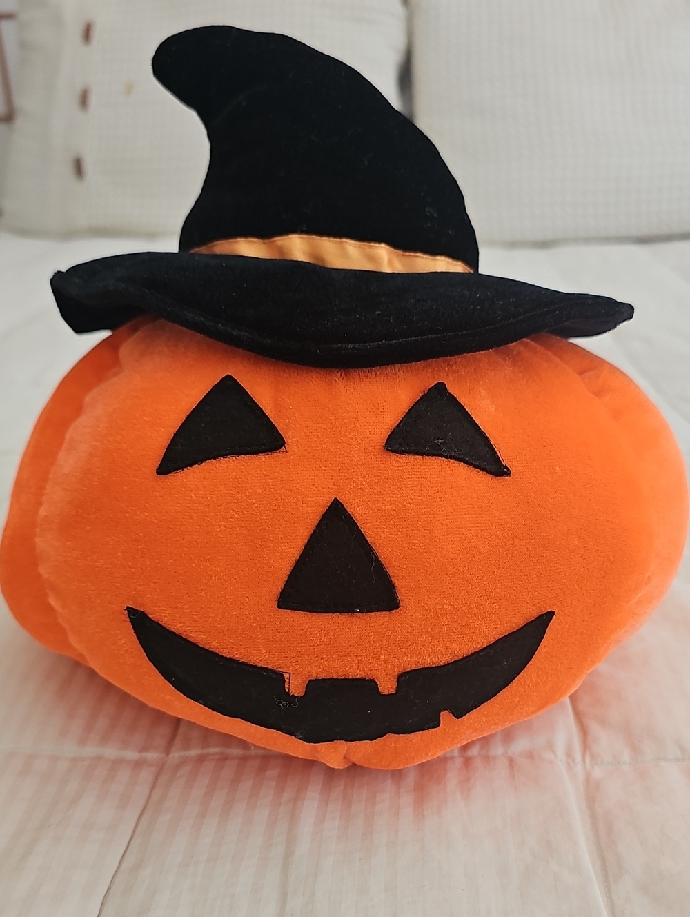 Squishmallows Paige the Pumpkin Witch Hat 8-10" - Picture 5 of 5